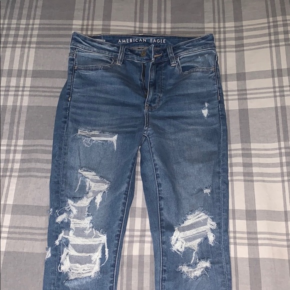 Distressed Super Hi-Rise Jegging - Picture 2 of 6